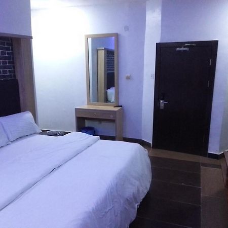 Exclusive Mansion Lekki Phase 1 Hotell Ilado Eksteriør bilde