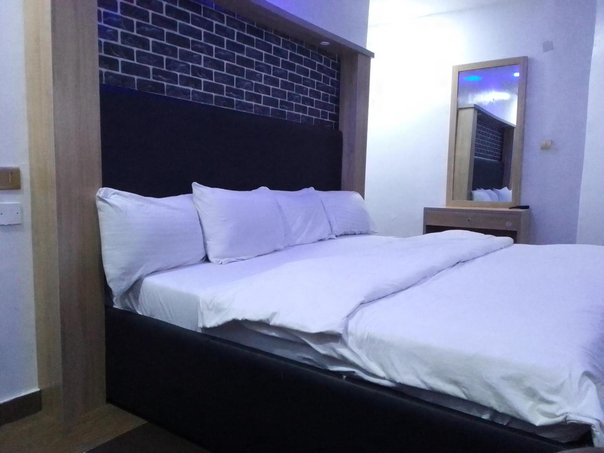 Exclusive Mansion Lekki Phase 1 Hotell Ilado Eksteriør bilde